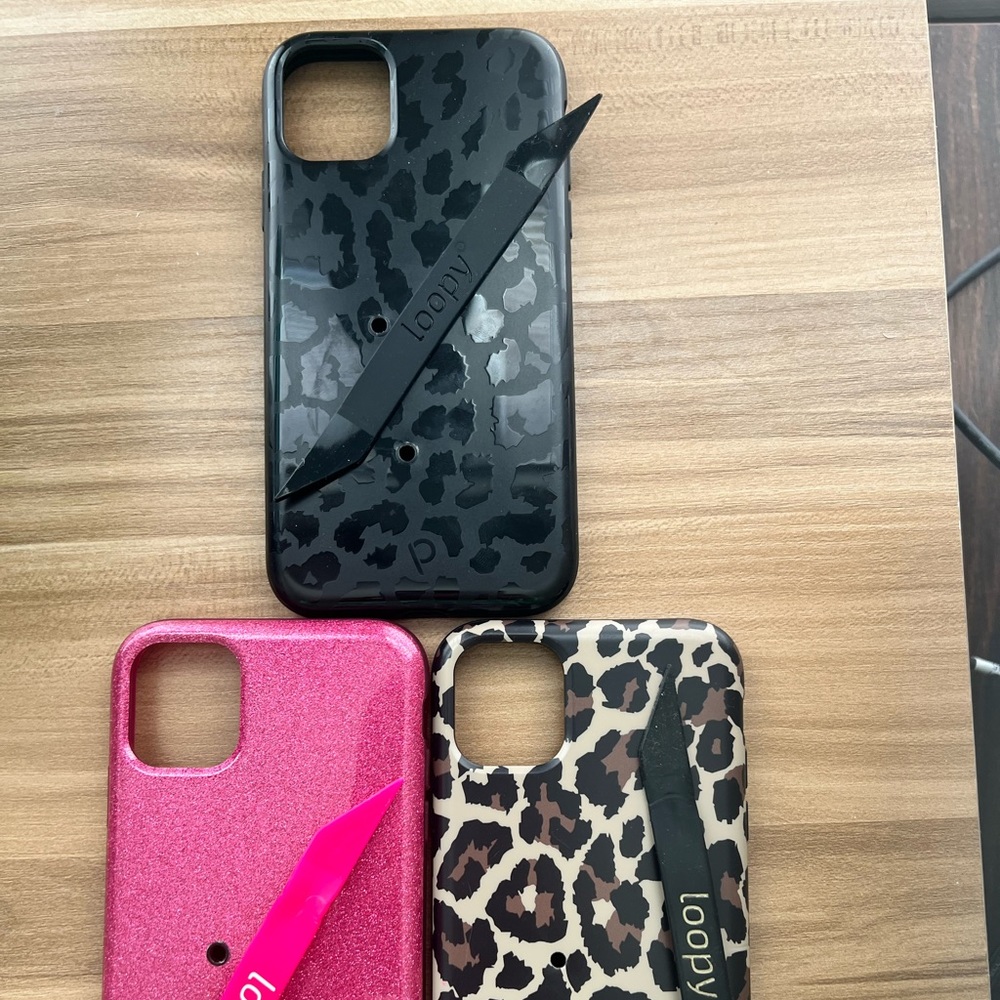 iPhone 11 Leopard Loopy Case Bundle